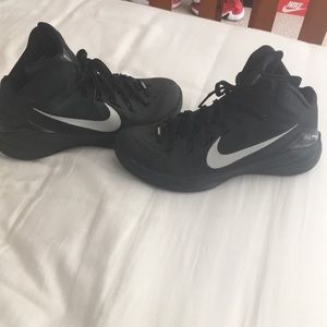 Nike Hyperdunk 2014 Size 7.5